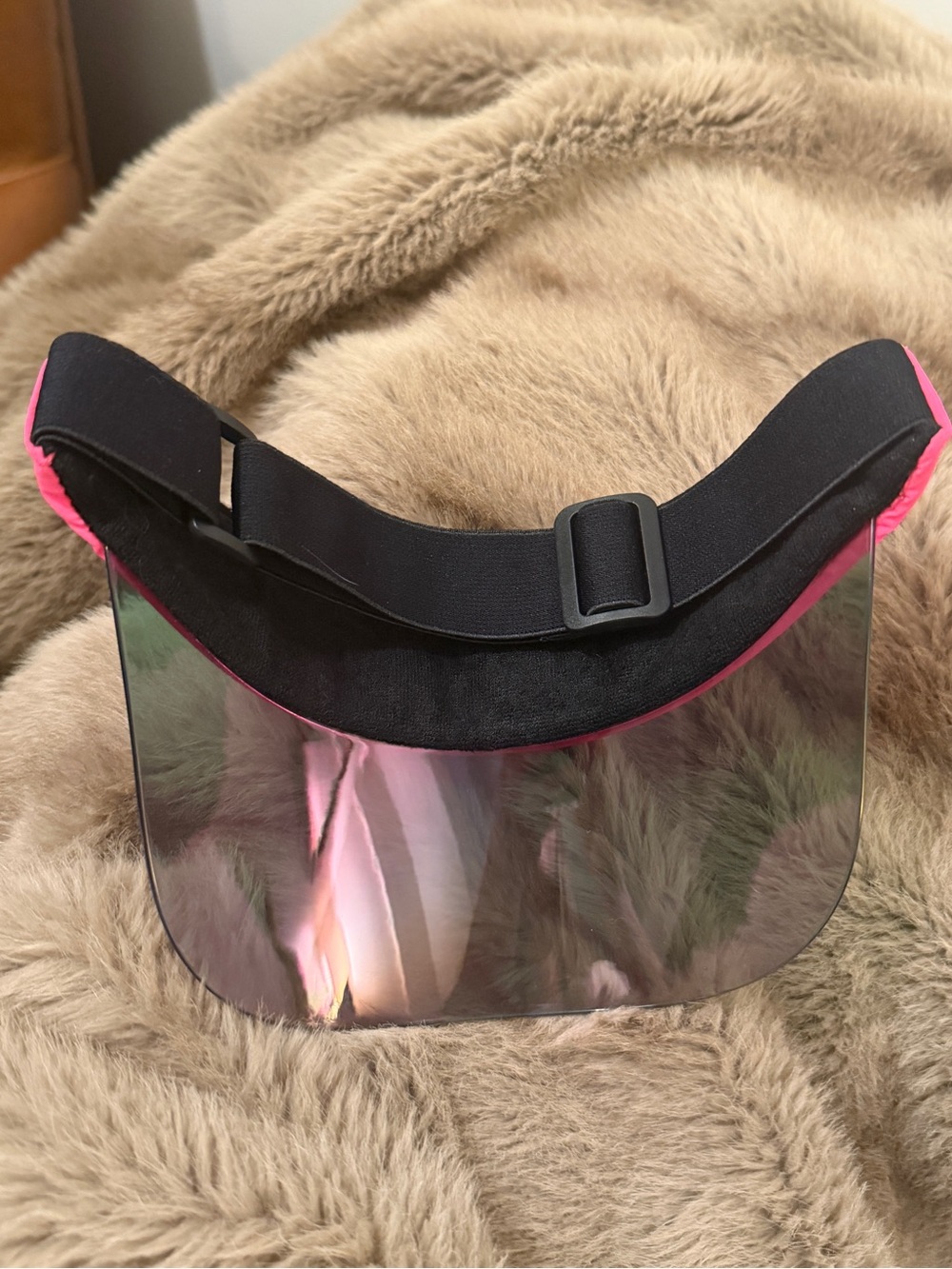 💕😎ALO Yoga Airlift Visor!😎💕 - Picture 4 of 6